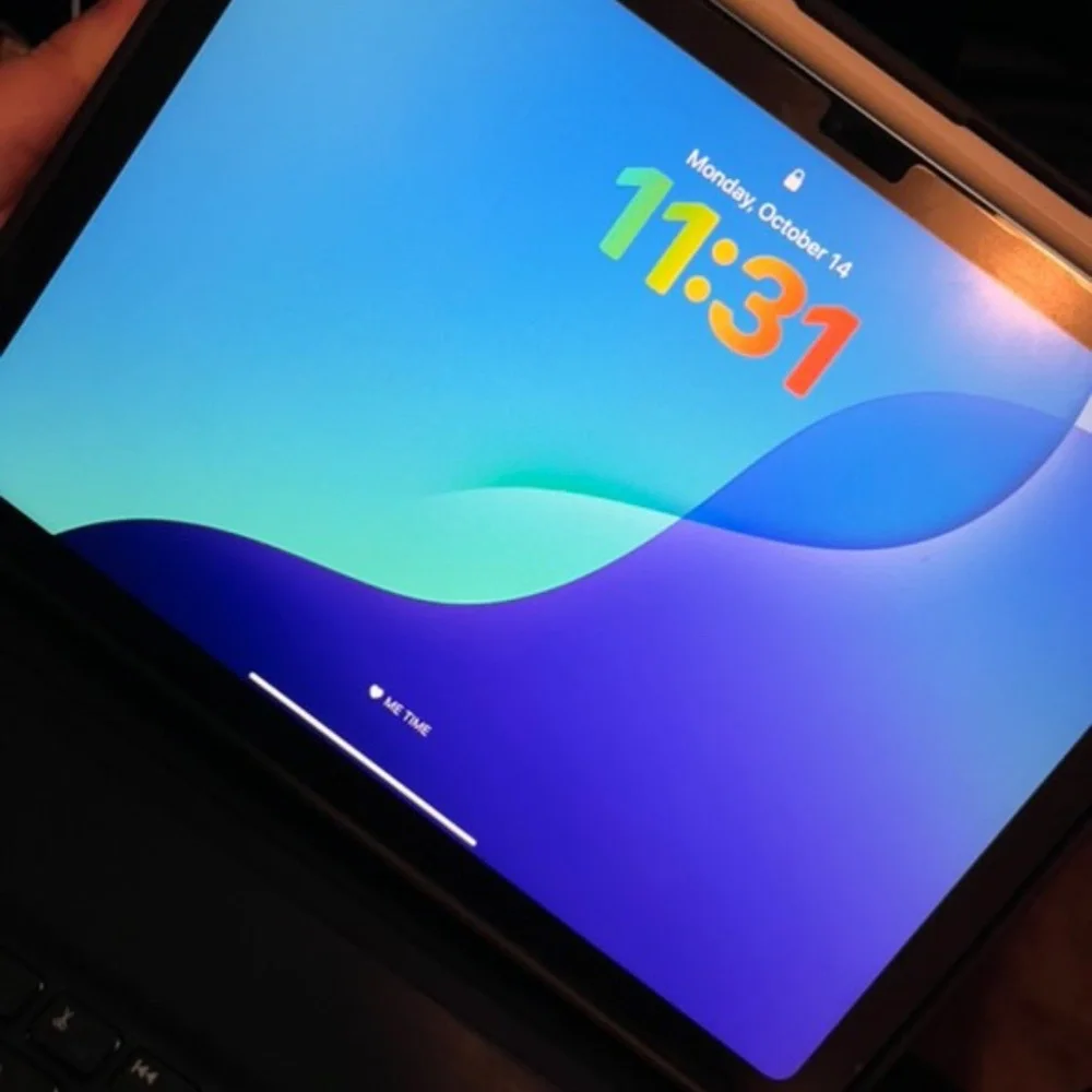 Apple 64gb barley